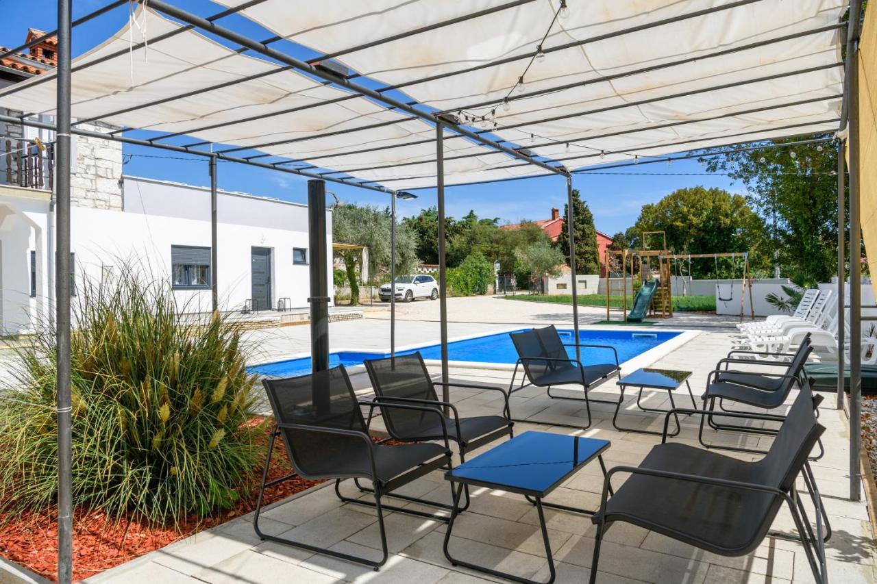 Summer House Nina Apartment Pavicini