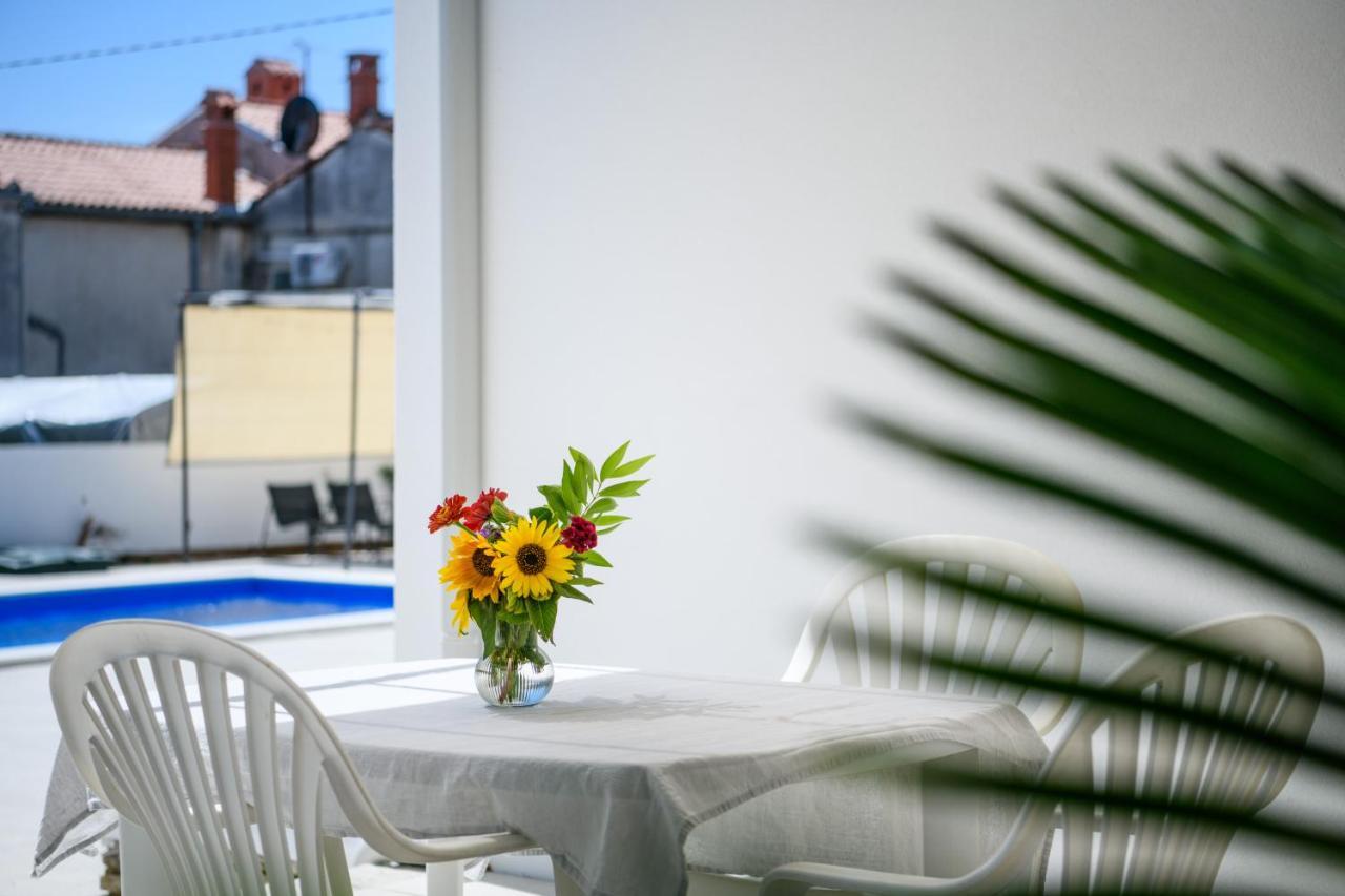 Summer House Nina Apartment *